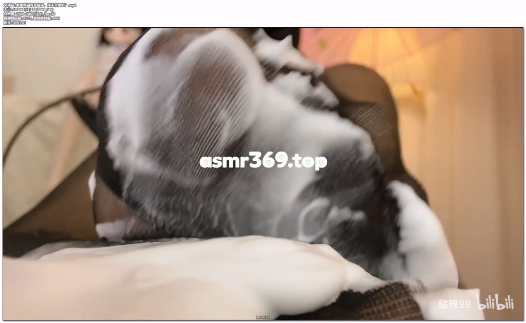 家里养猫有点猫毛，你不介意吧？.mp4-ASMR资源阁