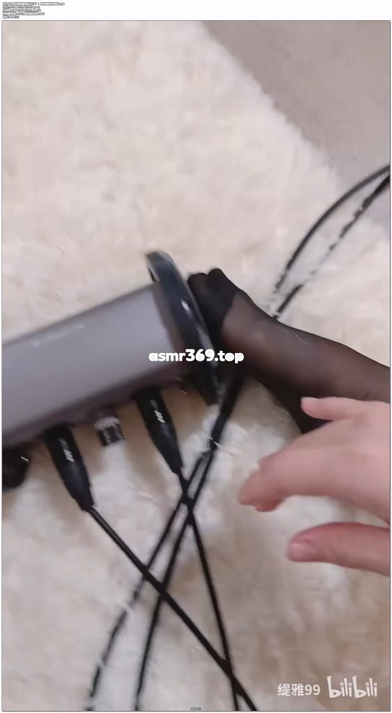 黑丝搞得脚底出汗了！！黏糊糊的好想吃.mp4-ASMR资源阁