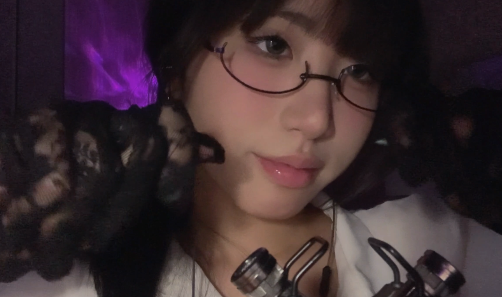 小0觉觉猪-2.蕾丝抓挠.mp4-ASMR资源阁