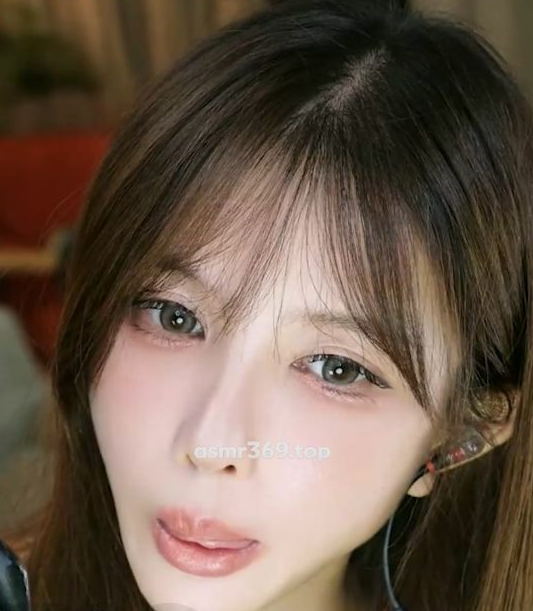 涂口红吐舌版.mp4-ASMR资源阁